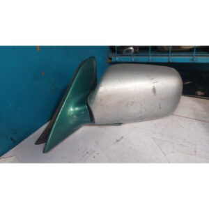 Toyota 110 Side mirror